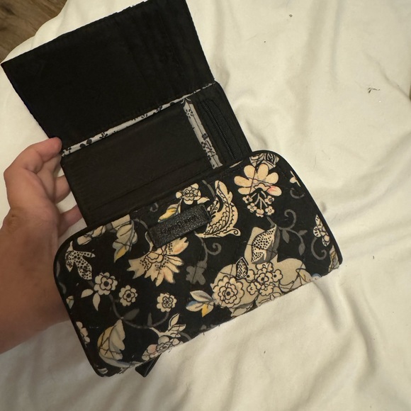 Vera Bradley Wallet - Picture 4 of 4